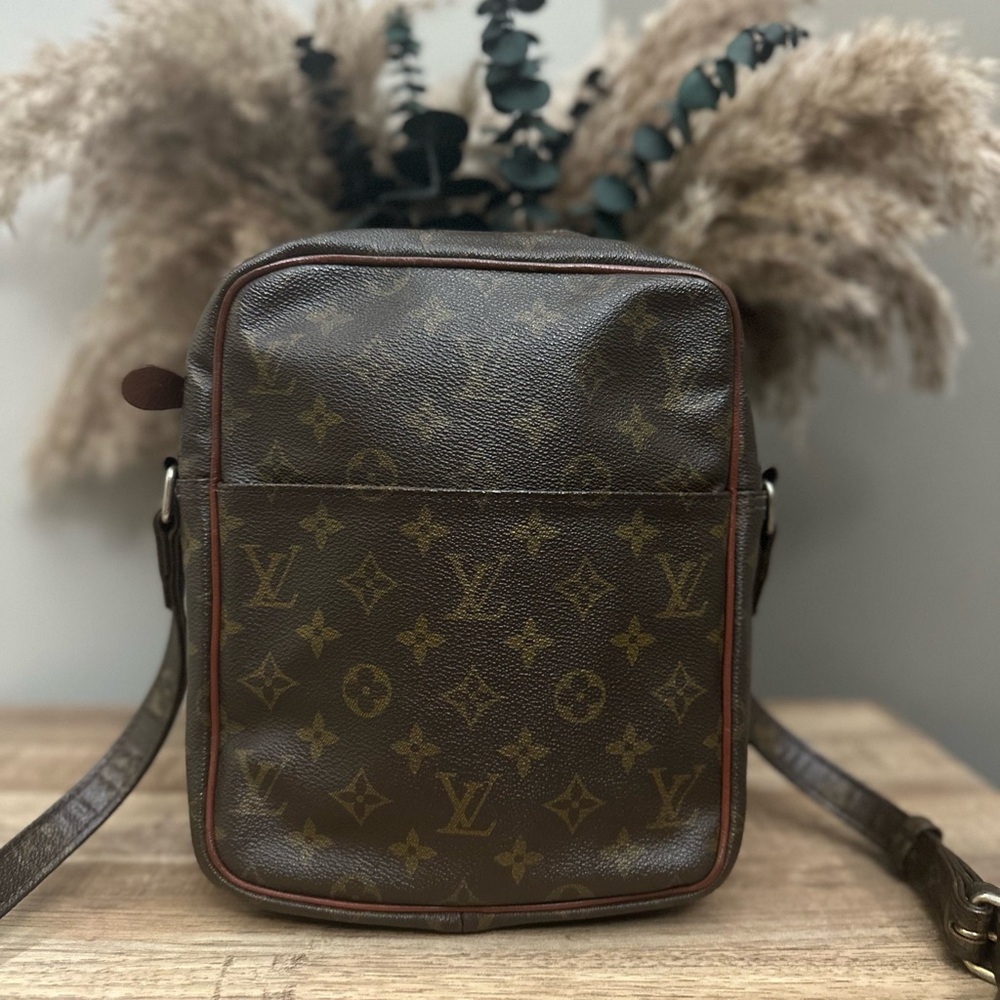 💥PRICE DROP💥Authentic Louis Vuitton Marceau pm messenger bag